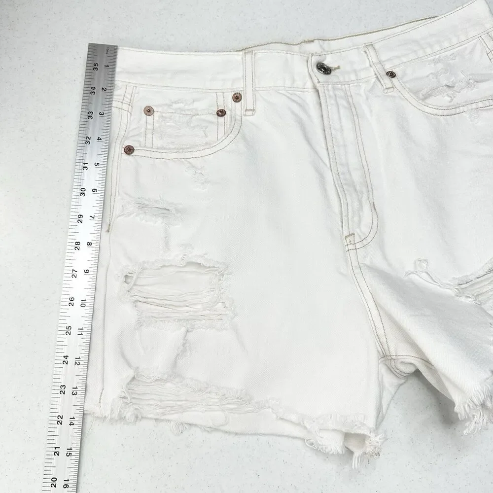 American Eagle Shorts 10 90s Boyfriend High Rise White Denim Distress Grunge EUC